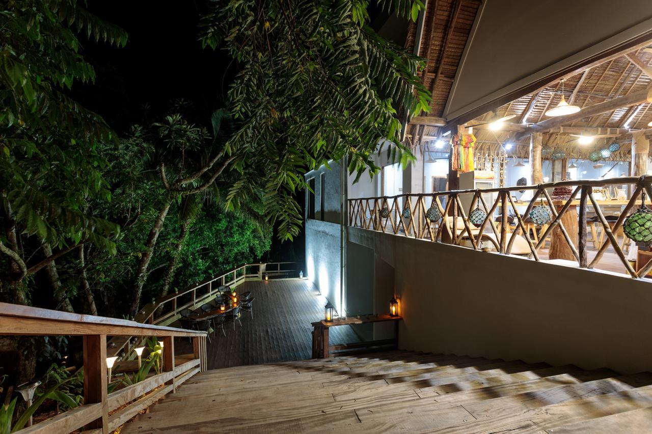 Beluu Sea View Resort Koror Exterior foto