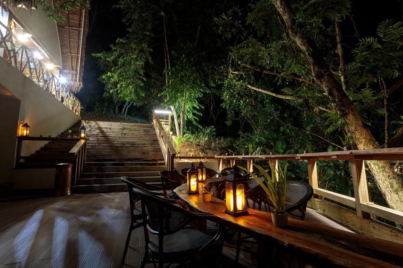 Beluu Sea View Resort Koror Exterior foto